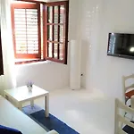 One-bedroom 2 公寓 *